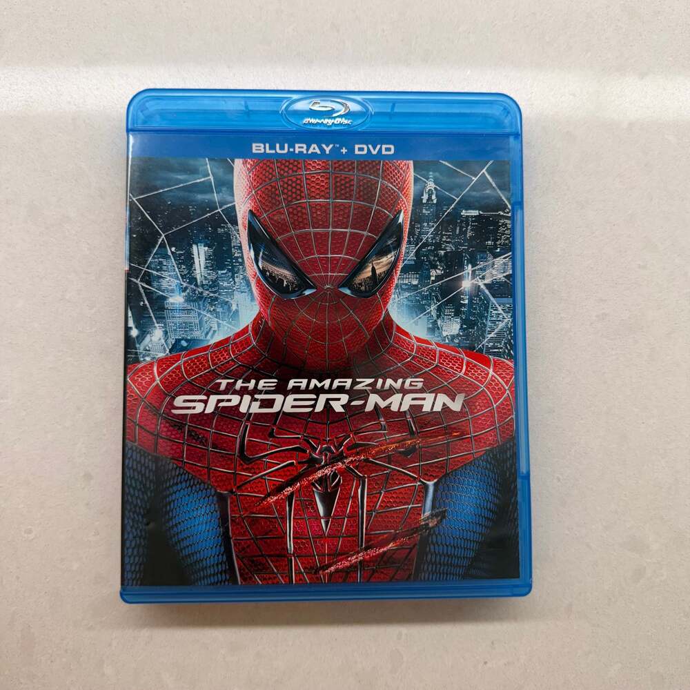 The Amazing Spider-Man (Three-Disc Combo: Blu-ray / DVD + UltraViolet)